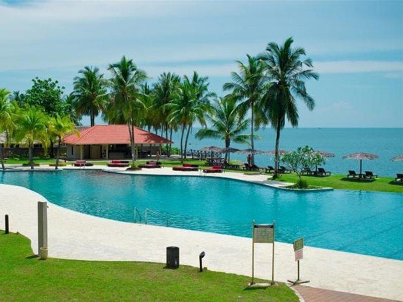 Damai Puri Resort & Spa Кучинг Екстериор снимка The swimming pool at the resort