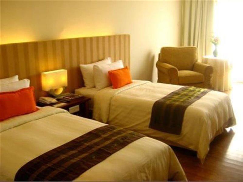 Damai Puri Resort & Spa Кучинг Екстериор снимка Deluxe Room