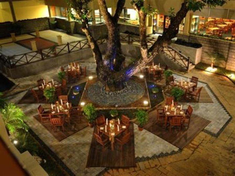Damai Puri Resort & Spa Кучинг Екстериор снимка The lobby of the hotel