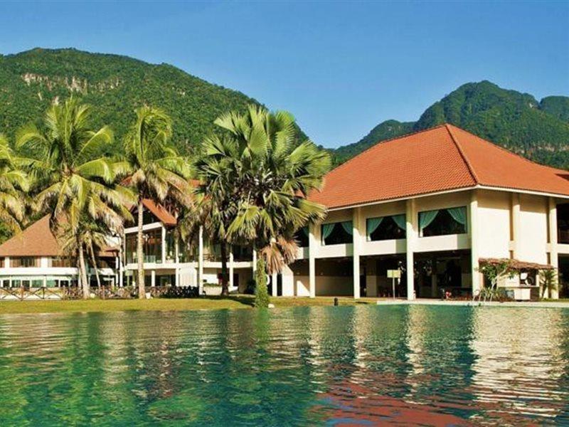 Damai Puri Resort & Spa Кучинг Екстериор снимка The Bertam Resort