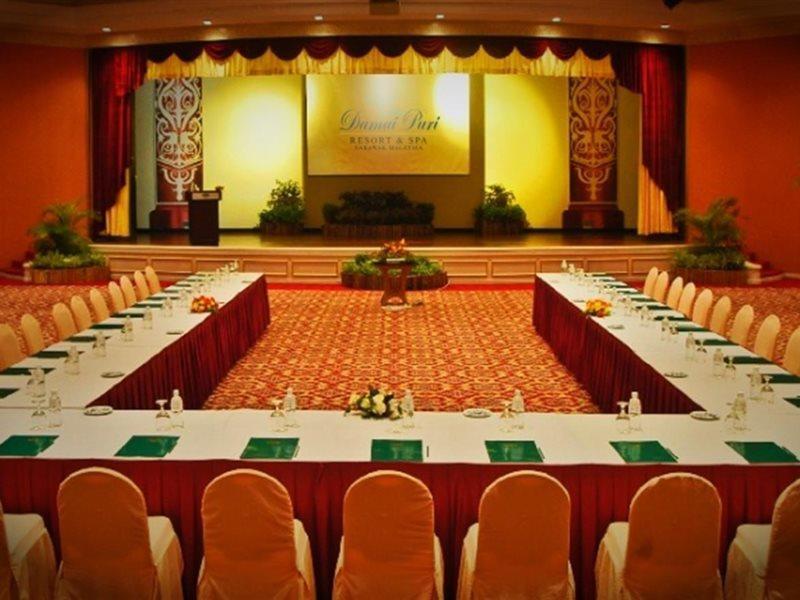 Damai Puri Resort & Spa Кучинг Екстериор снимка The Royal Conference Hall