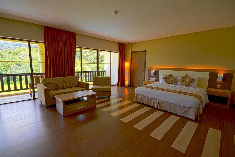 Damai Puri Resort & Spa Кучинг Екстериор снимка Deluxe Room