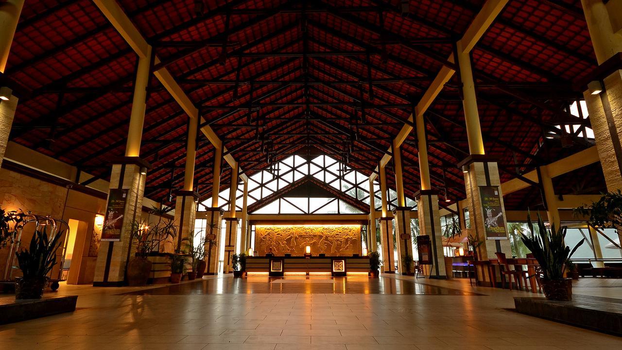 Damai Puri Resort & Spa Кучинг Екстериор снимка Lobby