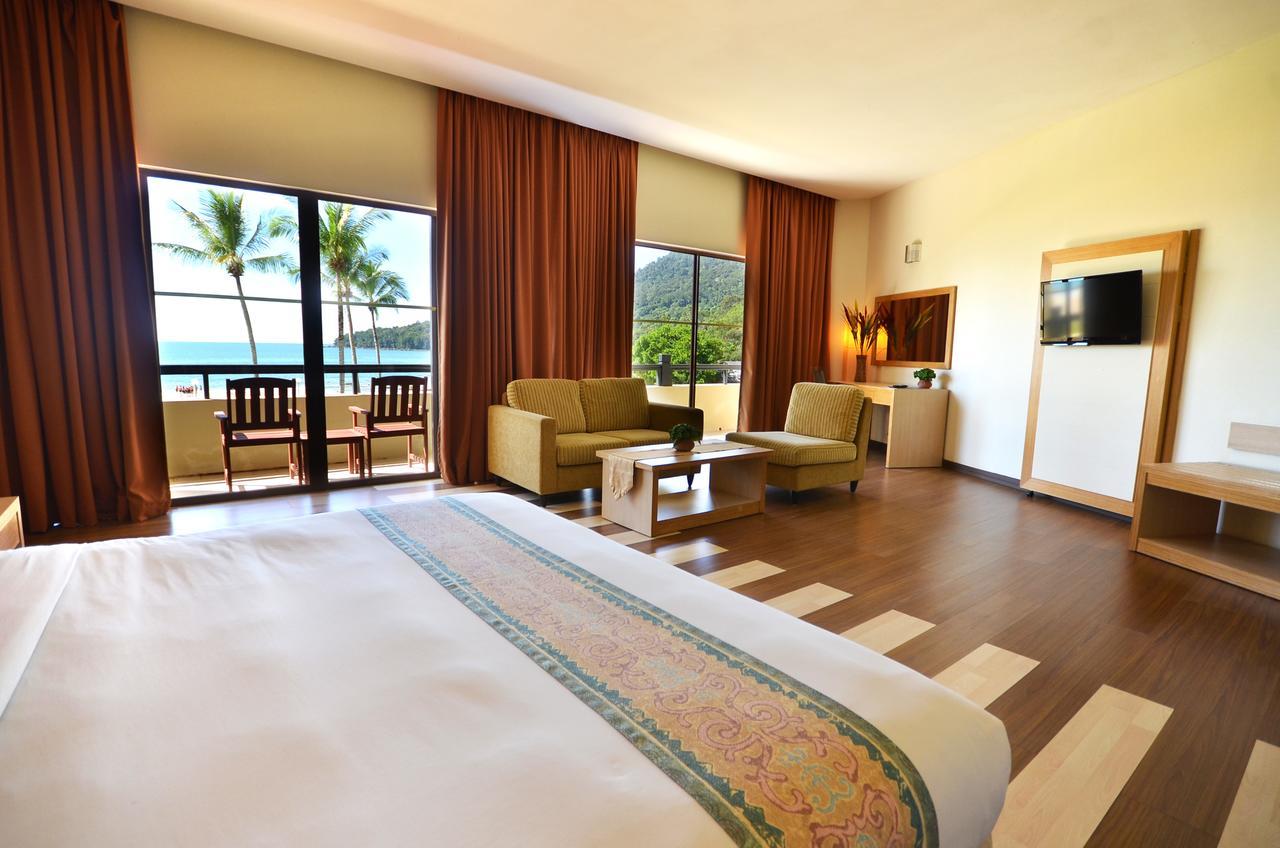 Damai Puri Resort & Spa Кучинг Екстериор снимка Deluxe Ocean View