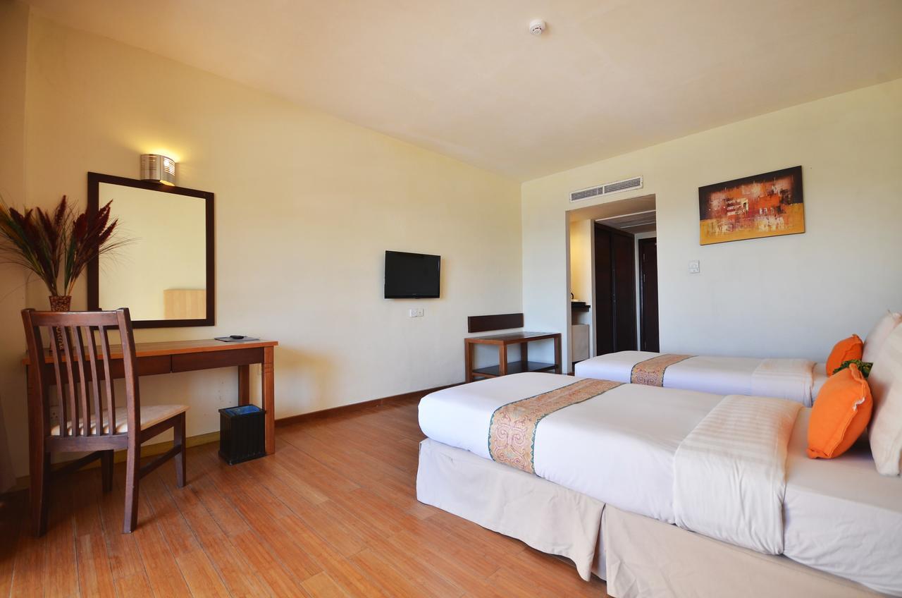 Damai Puri Resort & Spa Кучинг Екстериор снимка Deluxe Room